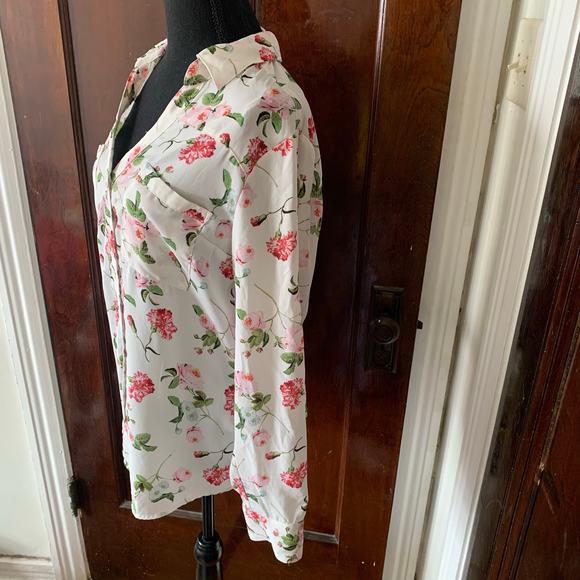 Express White Chiffon Collared Button Down White Floral Shirt LARGE Roll Tab - Picture 10 of 16